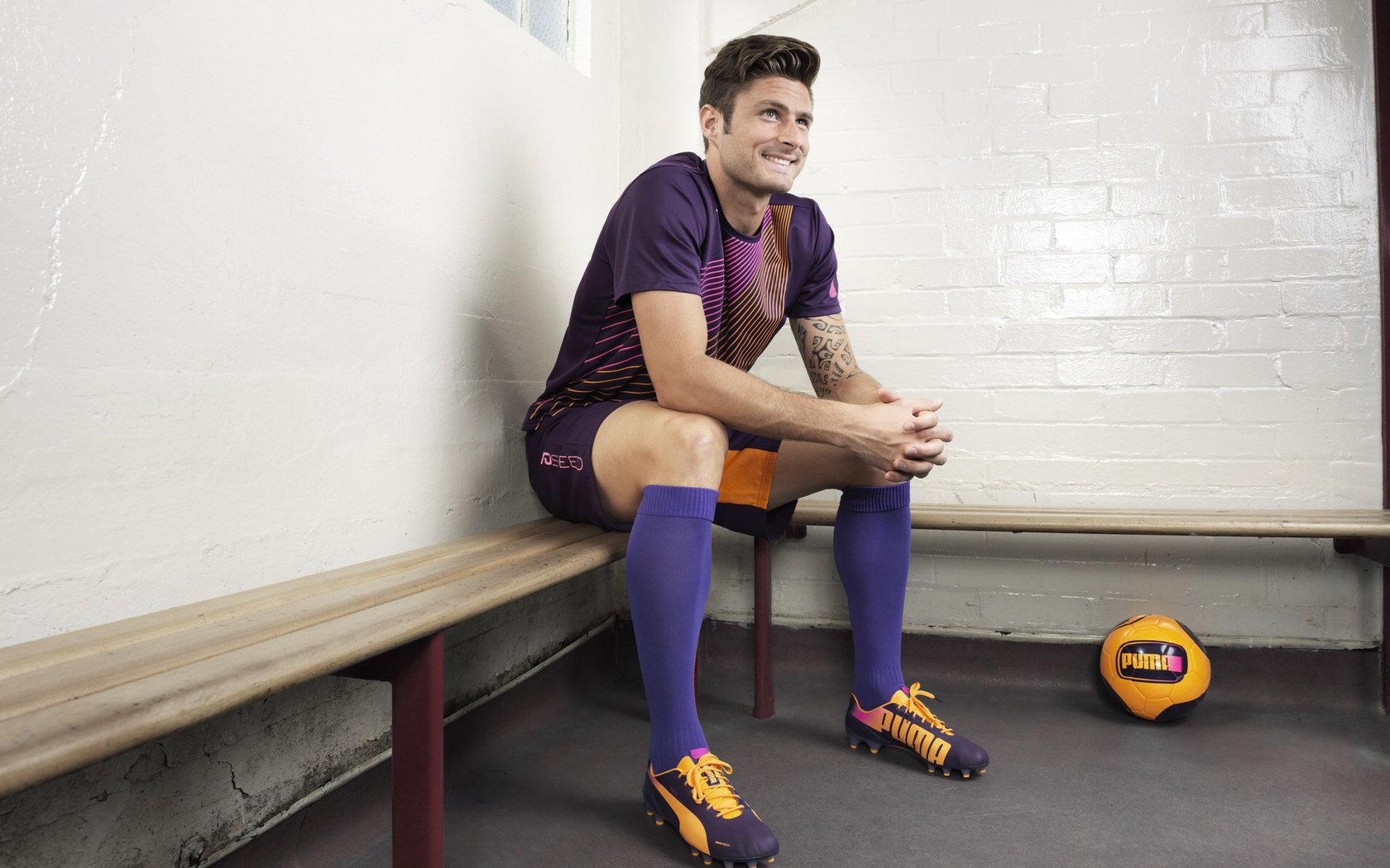 乒超联赛四强战激情夜！奥斯梅恩里突外投，山东泰山大胜费城76人